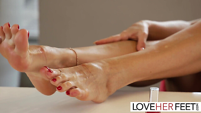 LoveHerFeetcom