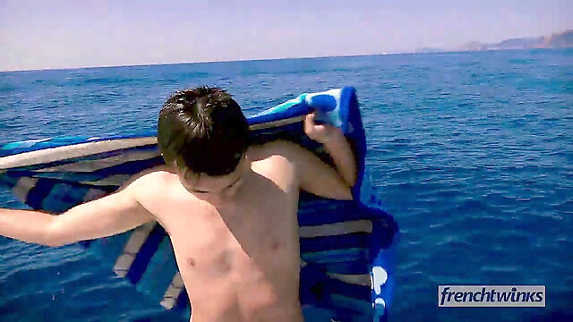frenchtwinks