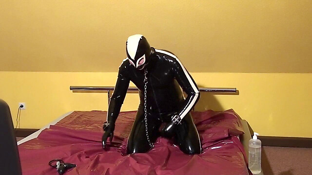 Latexsklave_Jan